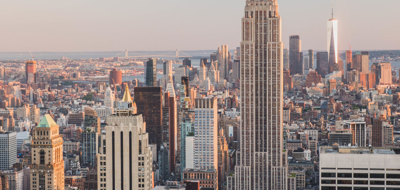 Beautiful vertical shot of the buildings in New York City